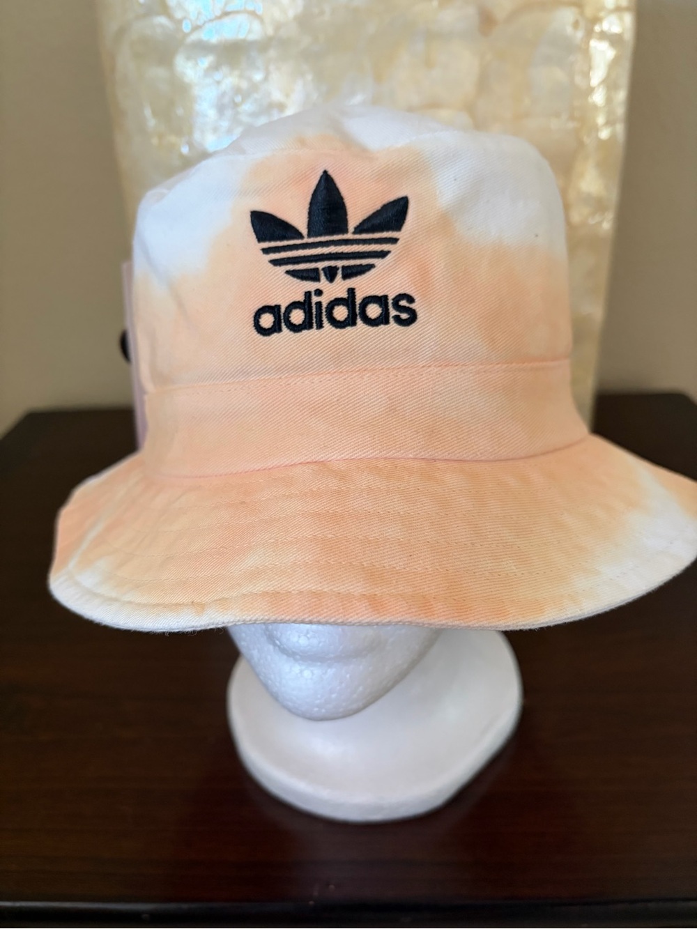 Adidas bucket hat